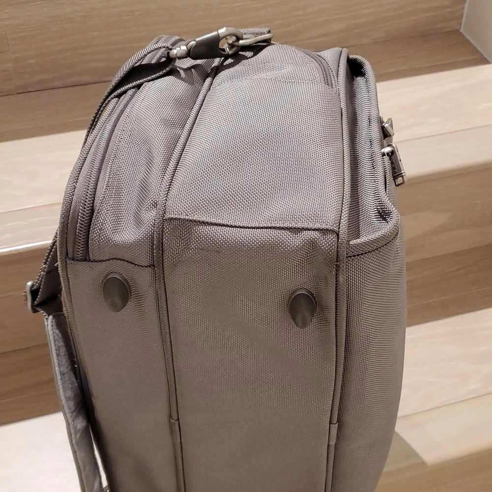 Tumi Alpha G4 Santa Monica Whitfield Helmet Bag Brief 